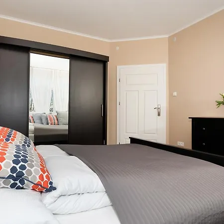 Jantar River Side Apartment *